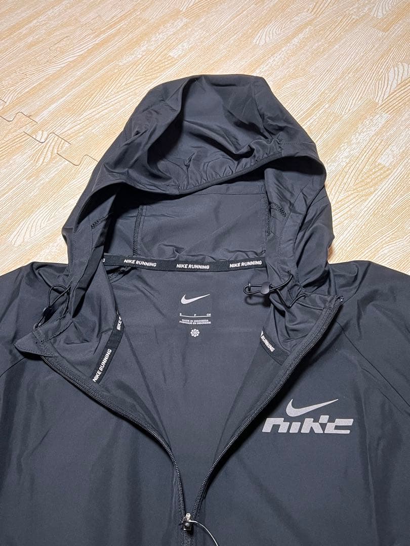 【新品 】Nike ウィンドブレーカー ブラック Mサイス