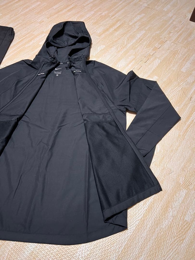 【新品 】Nike ウィンドブレーカー ブラック Mサイス