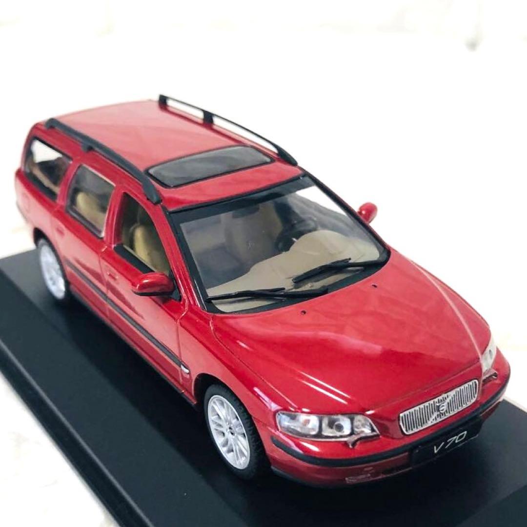 ✨新品✨レア✨VOLVO V70赤/レッド　ワゴン