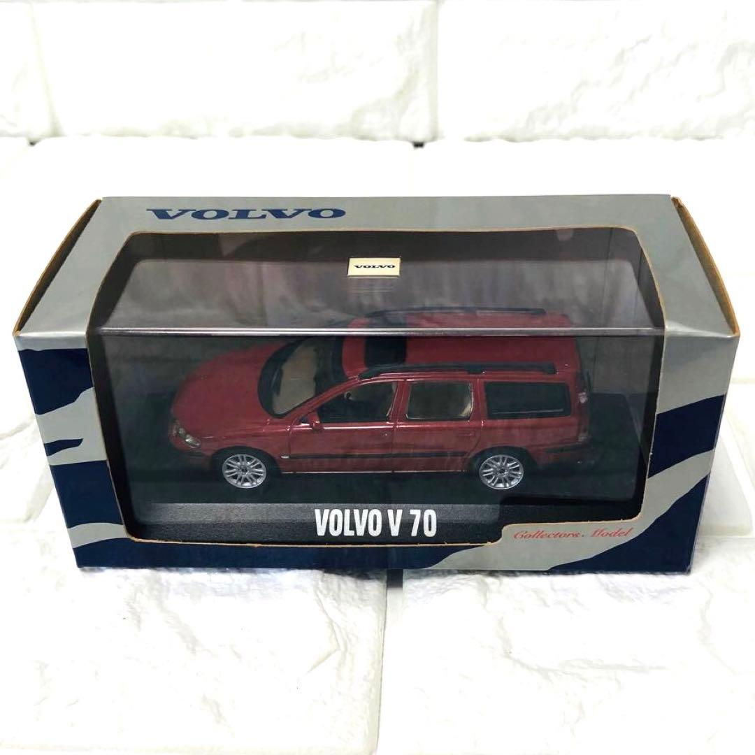 ✨新品✨レア✨VOLVO V70赤/レッド　ワゴン