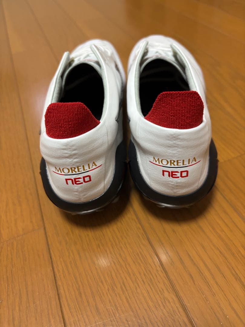 《新品》Mizuno Morelia Neo4 サッカーシューズ ホワイト