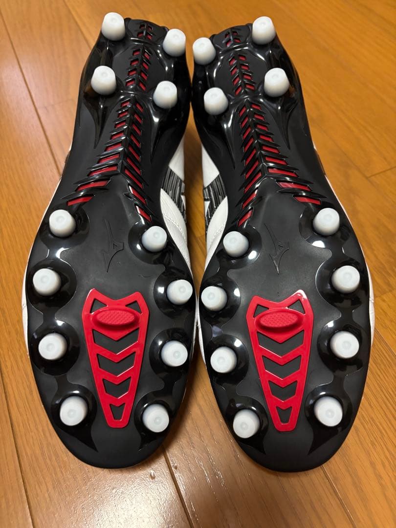 《新品》Mizuno Morelia Neo4 サッカーシューズ ホワイト