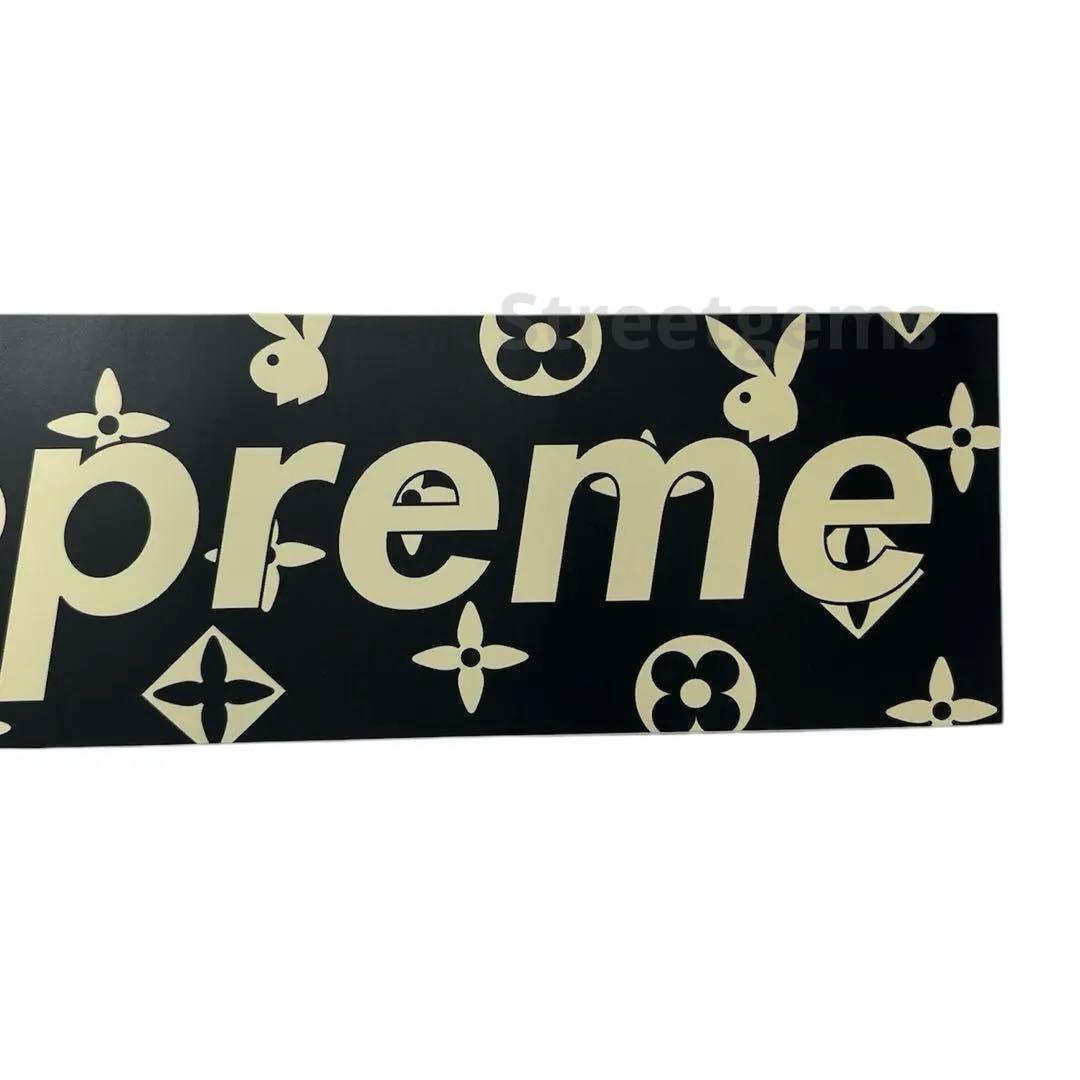 Supreme x ルイヴィトン Playboy モノグラム コラボ ステッカー