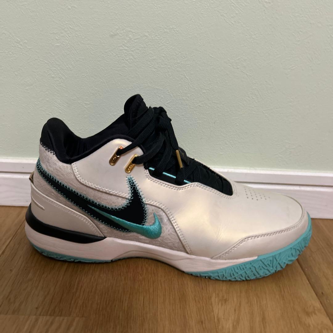 NIKE LEBRON NXXT リバプール