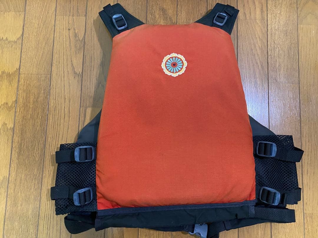 LOTUS DESIGNSライフジャケット PFD パタゴニア ロータスデザイン