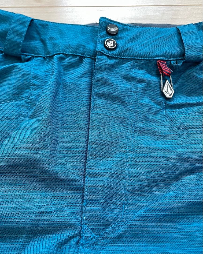 ★美品　volcom ボルコム　カーゴパンツ　メンズM TDS