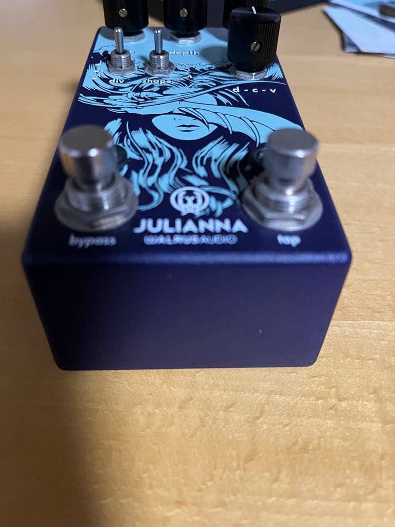 ギター Walrus Audio Julianna