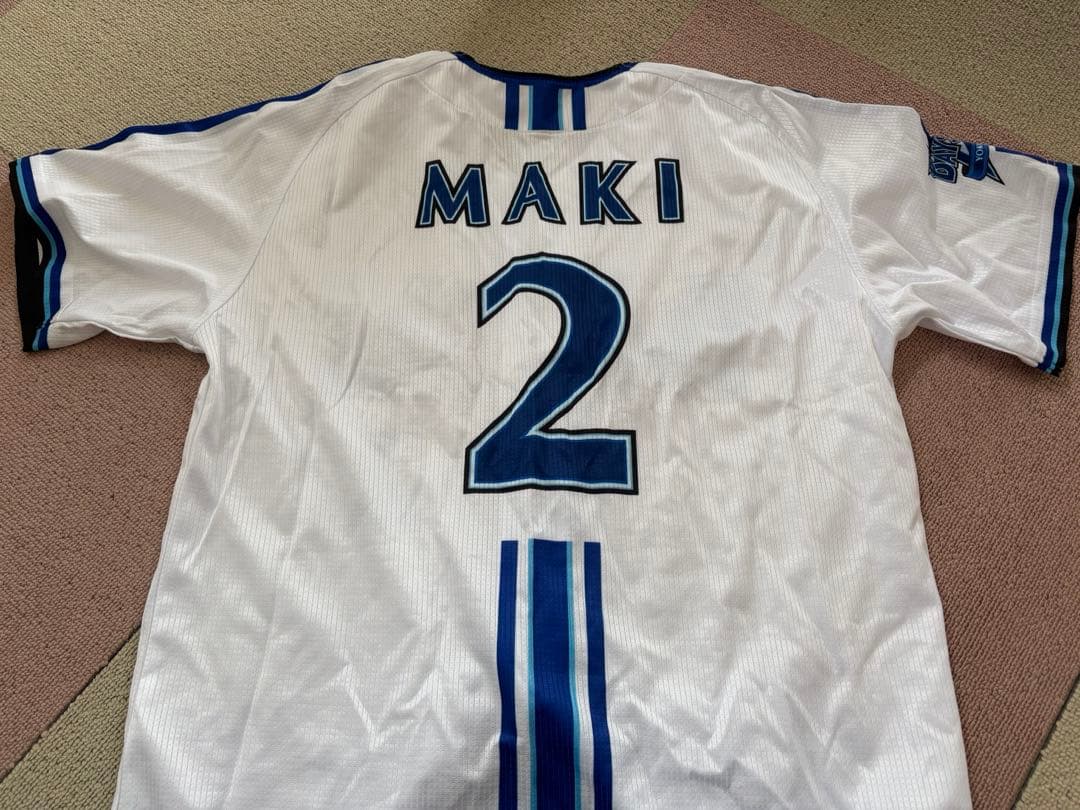 【Mサイズ】DeNAベイスターズ ユニフォーム MAKI 2 牧秀悟