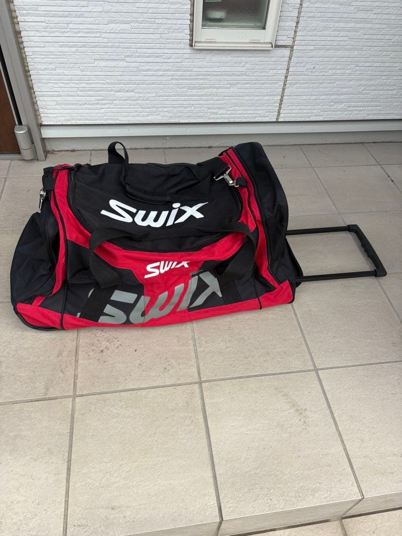 SWIXキャスター付きバッグ　スワックス　ボストンバック　スキー