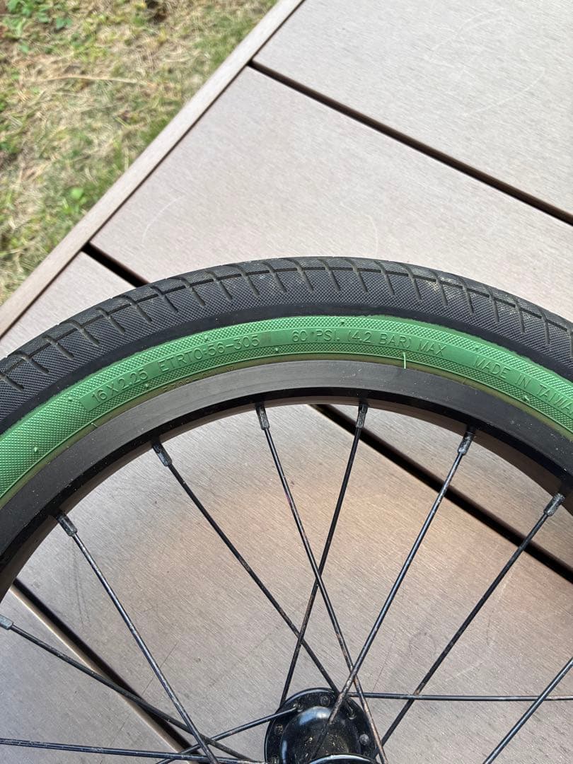 FITBIKE 16インチ 完組ホイール タイヤ 16✖️2.25 フロントタイヤ