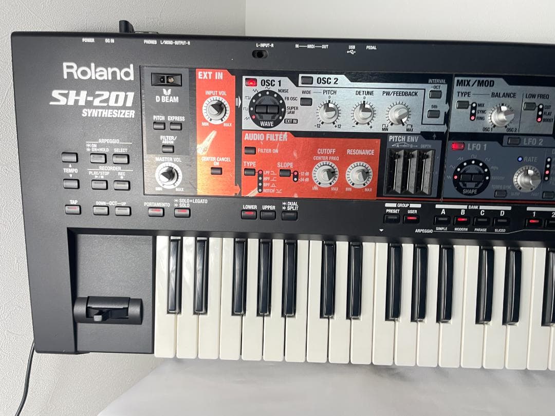 Roland ローランド SH-201