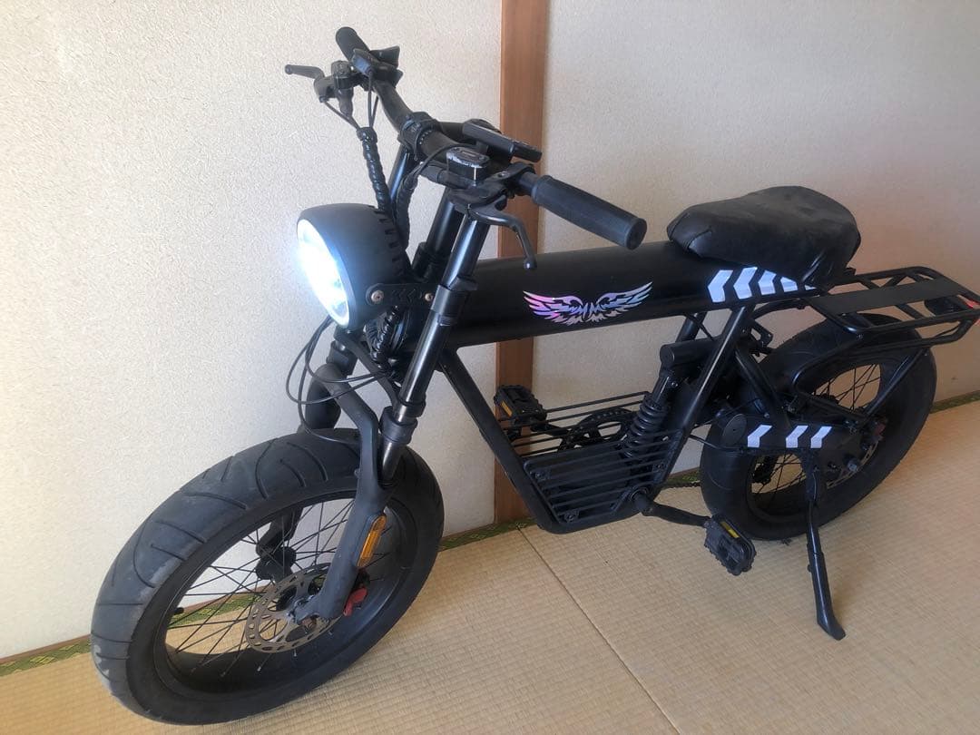 電動アシスト自転車　直接引き取りだけ。