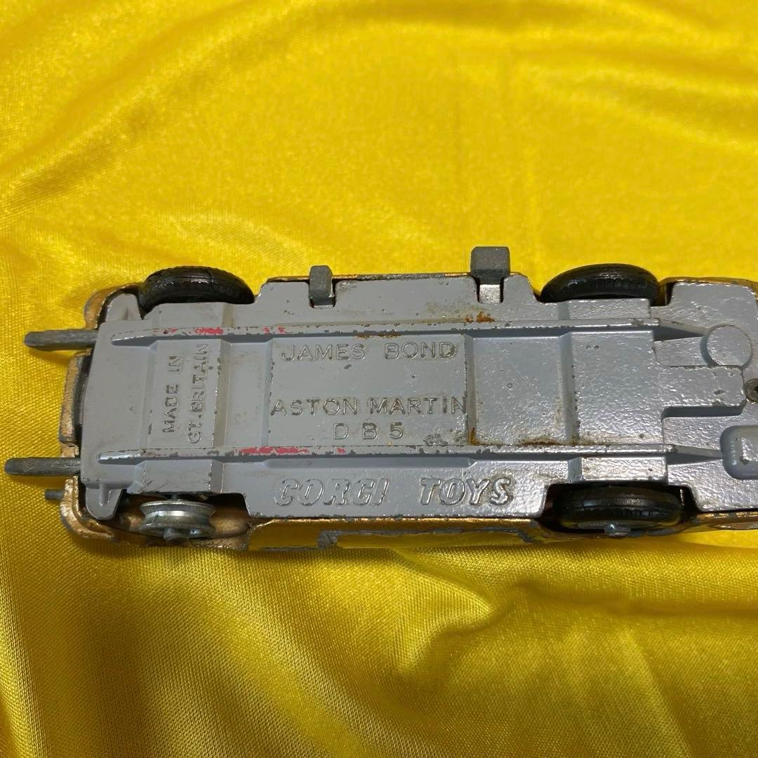 60年前ビンテージミニカー、ロールスロイス、007アストンマーチン他、英国製他