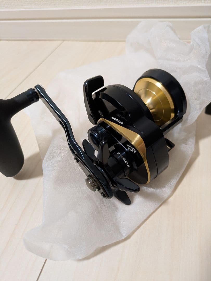 DAIWA 25SALTIGA 10H ベイトリール