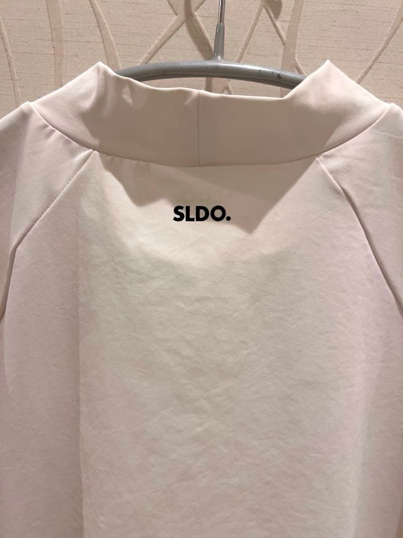 SLDO. ハイネックホワイトTシャツ　XXL