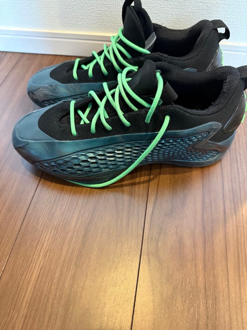 シューズ(男性用) adidas AE1 LOW