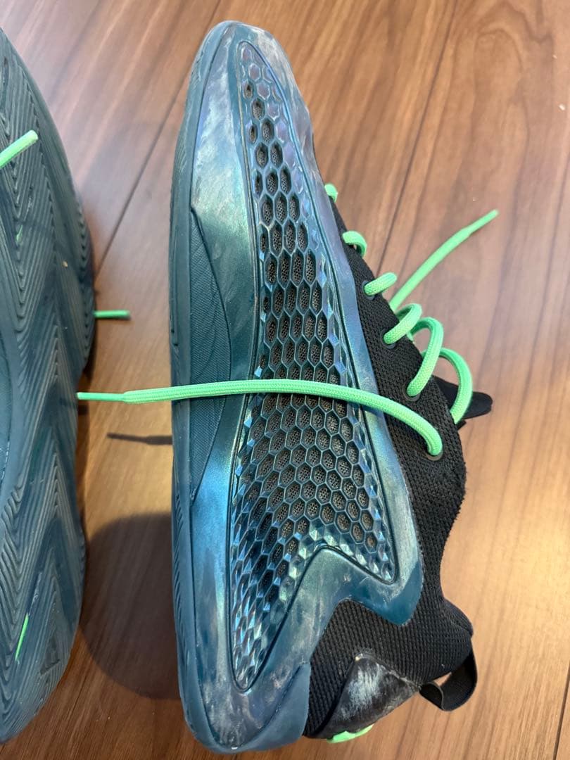 シューズ(男性用) adidas AE1 LOW