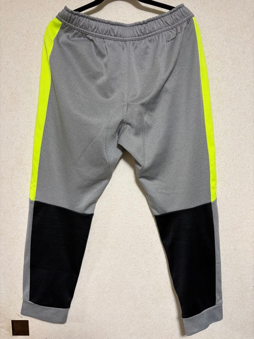 NIKE セットアップ　ジャージ上下　グレー　フード付き