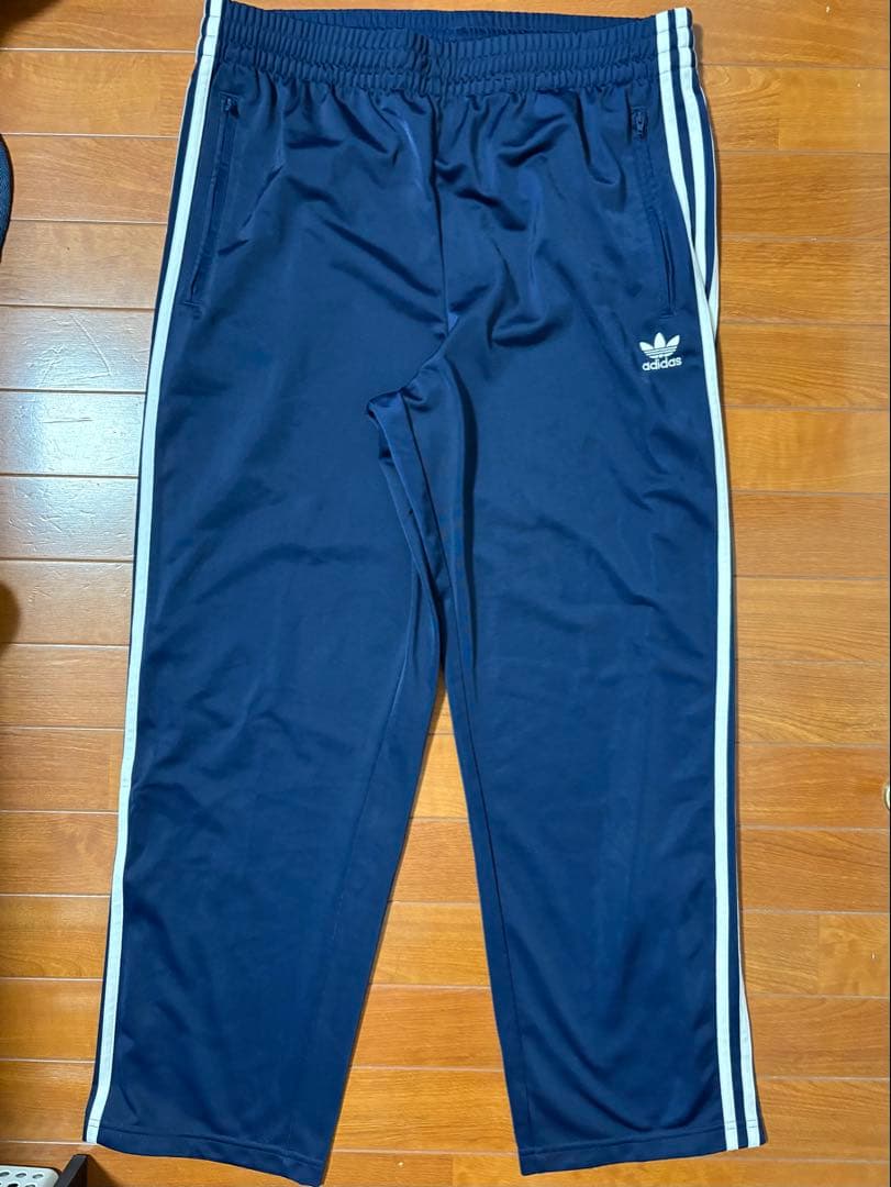 adidas トラックパンツ XL