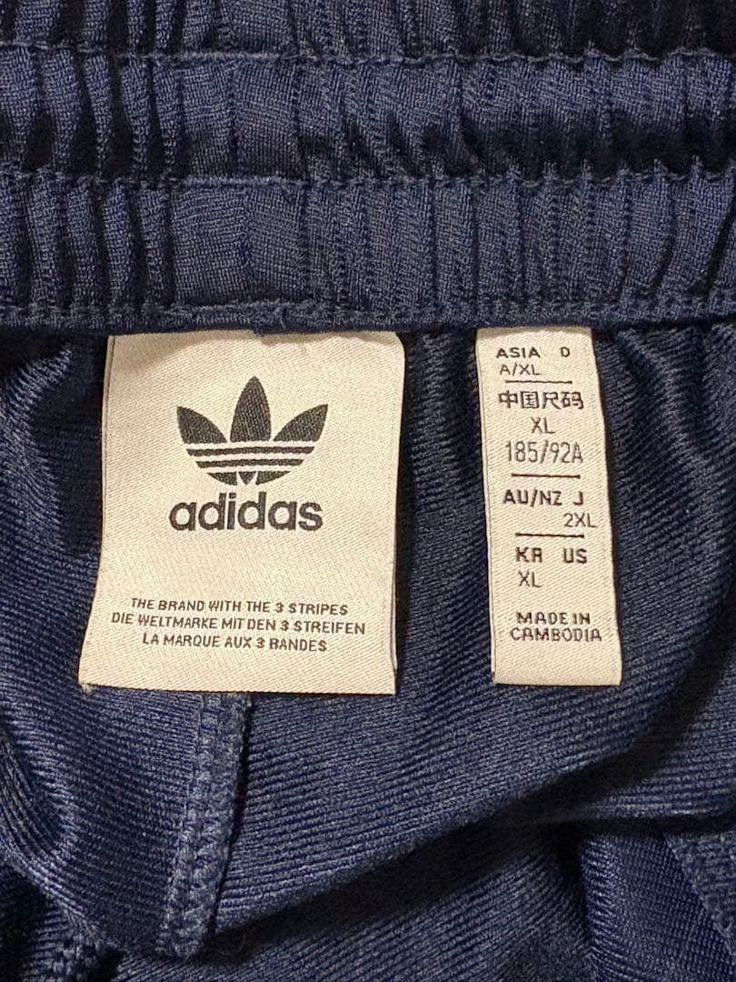 adidas トラックパンツ XL