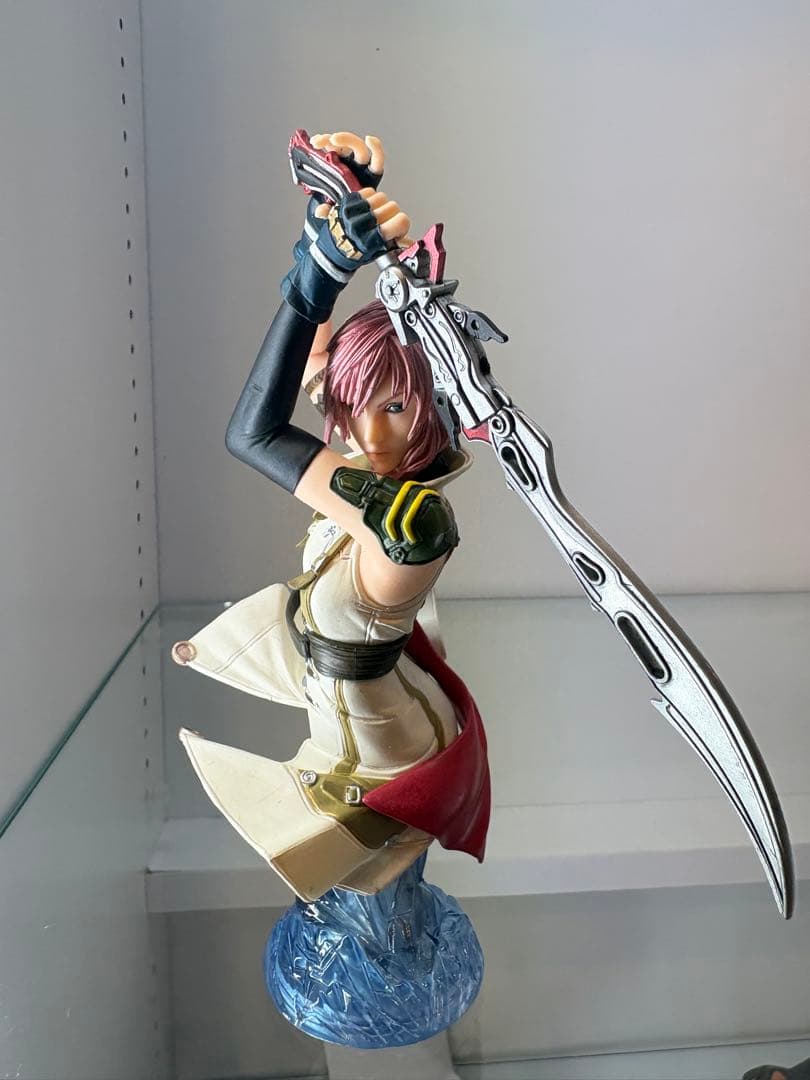 STATIC ARTS BUST ライトニング