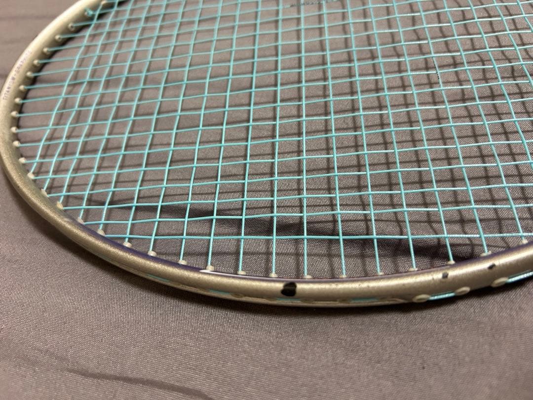 ヨネックスAEROTUS100 3UG5