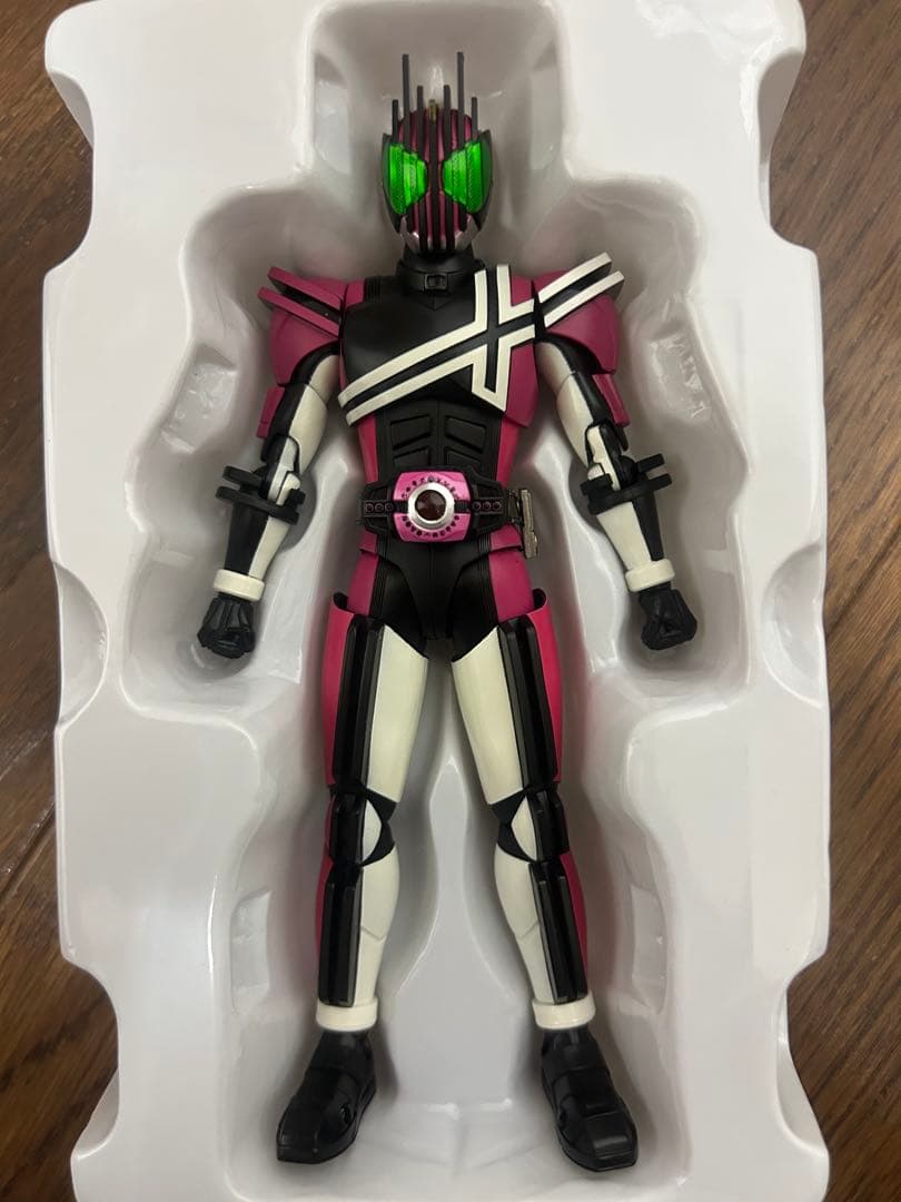 真骨彫 仮面ライダーディケイド ネオディケイドライバーver
