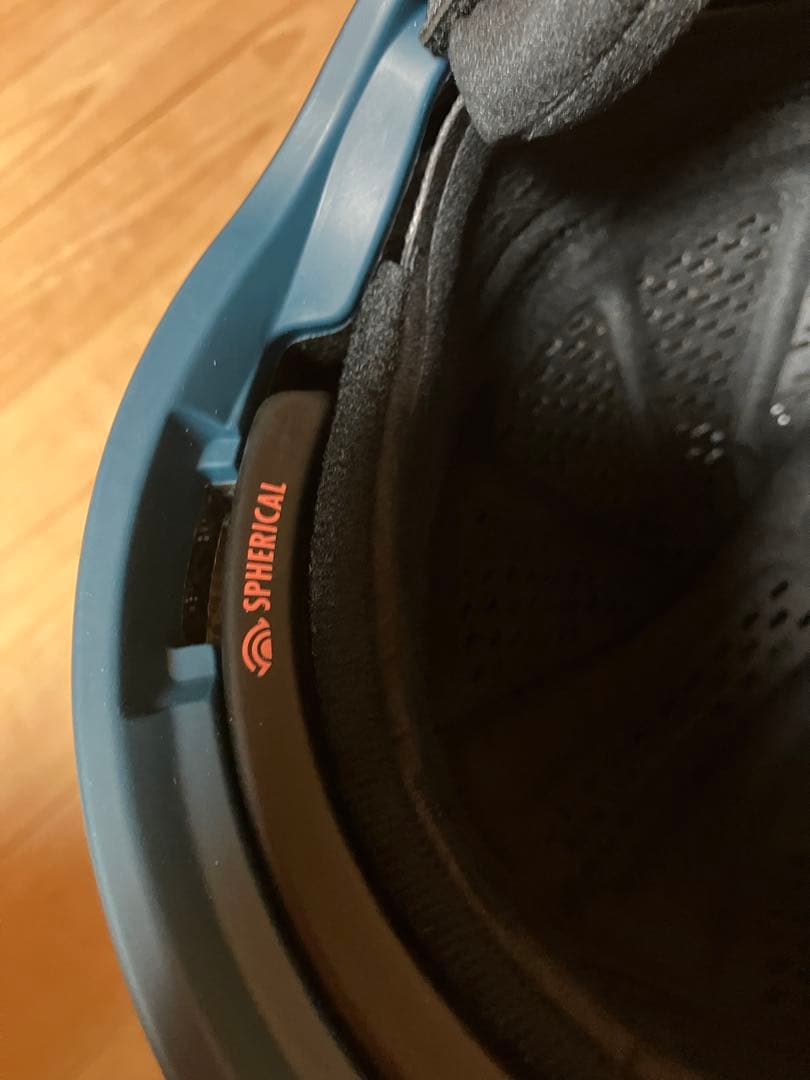試着のみ GIRO OWEN SPHERICAL スキー スノボー ヘルメット
