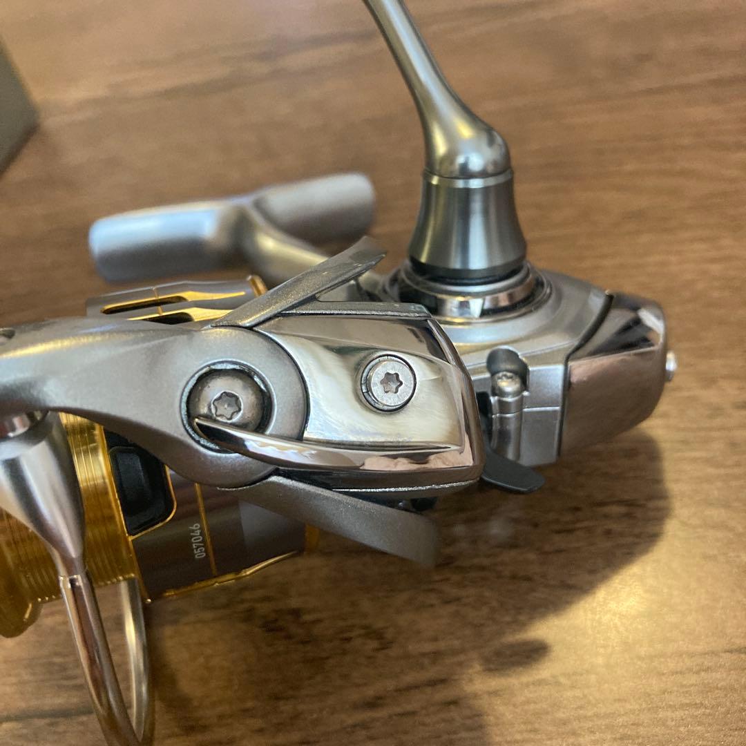 DAIWA FREAMS LT 2000S-XH スピニングリール