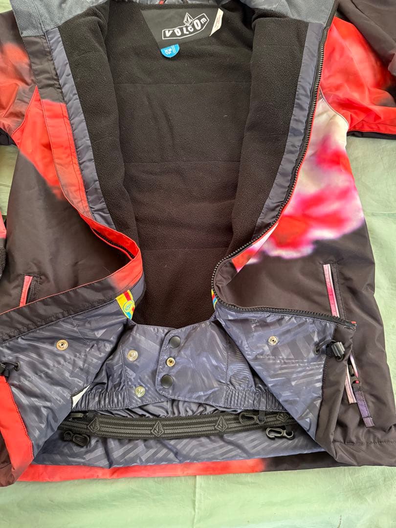 Volcom / ボルコム ジュニア用 スノーボードウェア　新品限定モデル