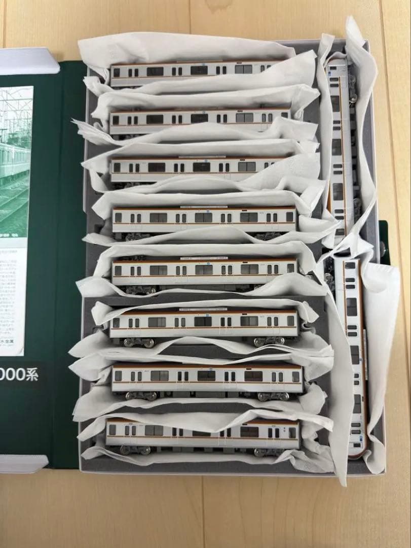 動作点灯確認済 KATO東京メトロ10000系 10両フル編成＆線路、リレーラー