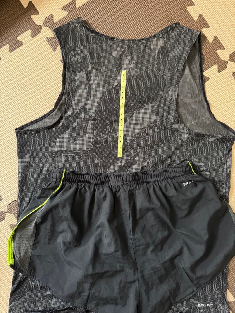 Nike Dri-FIT ランニングシャツ&ランニングパンツS