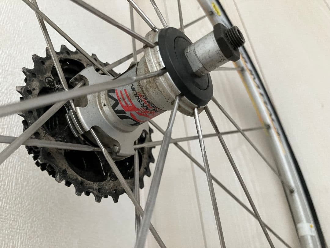 アクシウムレース　後輪