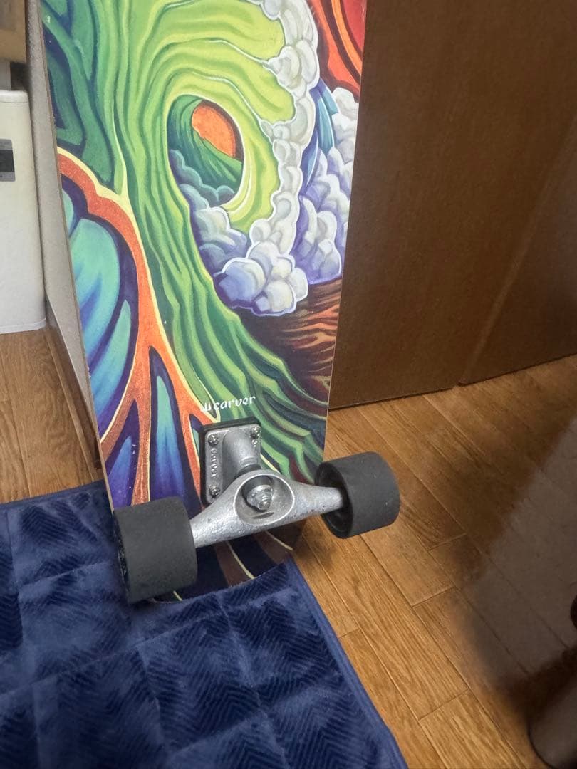 Carver サーフスケート クルーザー 波デザイン