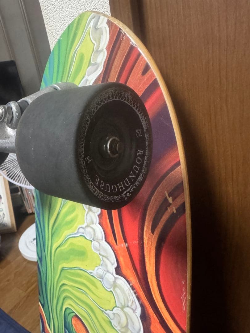 Carver サーフスケート クルーザー 波デザイン