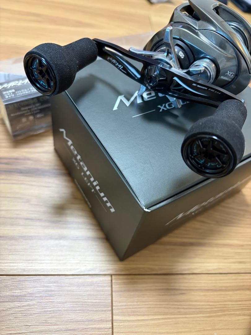KAZU20メタニウム XG left