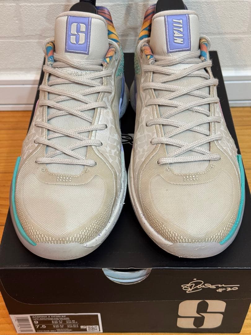Nike Sabrina 2 Titan Ep ナイキ サブリナ2 タイタン