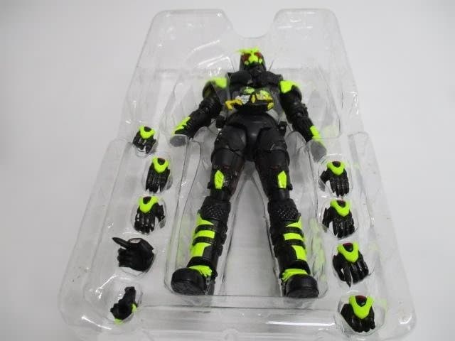 【美品】S.H.Figuarts 仮面ライダー001