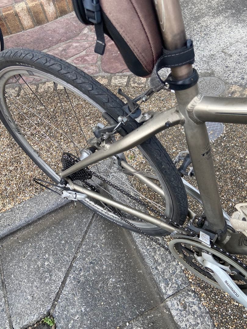 ジャンク品　要整備！TREK FX7.5 トレック クロスバイク 自転車 ロード