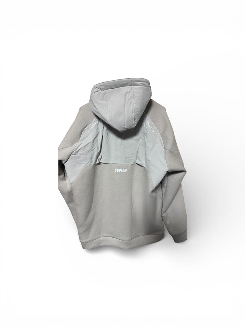 新作完売品　TFW49 フルジップアップフーディ XL
