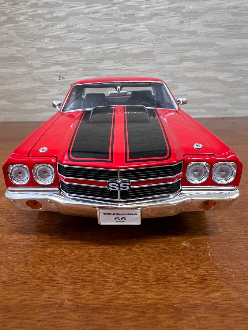 No536 ミニカー1/18箱無し CHEVROLET EL CAMINO SS
