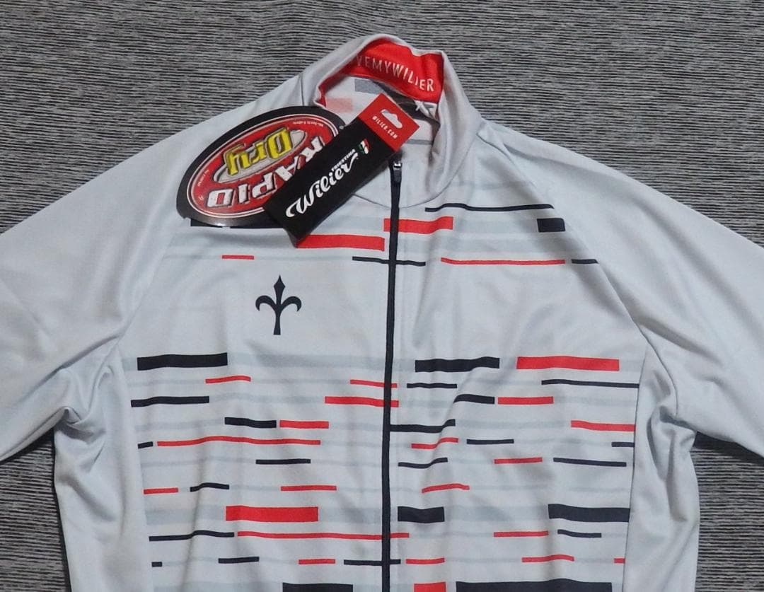 新品　ウィリエール　Vibes ジャージ　Sサイズ