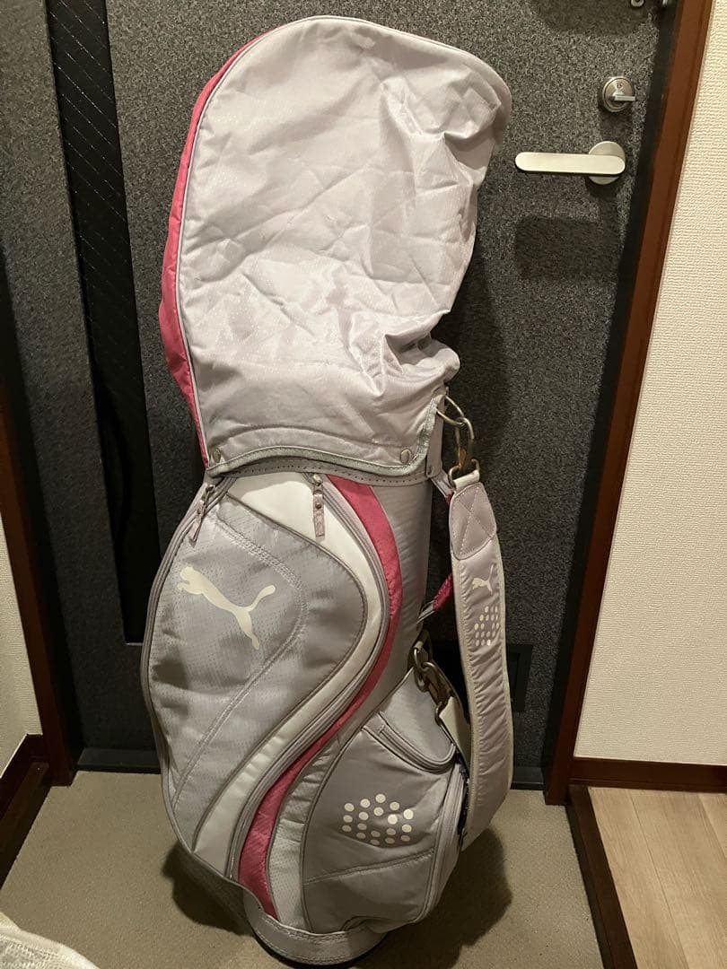 値下げしました　PUMA キャディバッグ グレー/ピンク