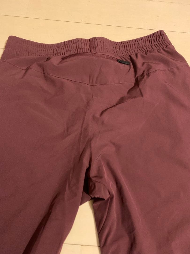 SAYSKYのトレーニングパンツ ワインレッド 黒パネル