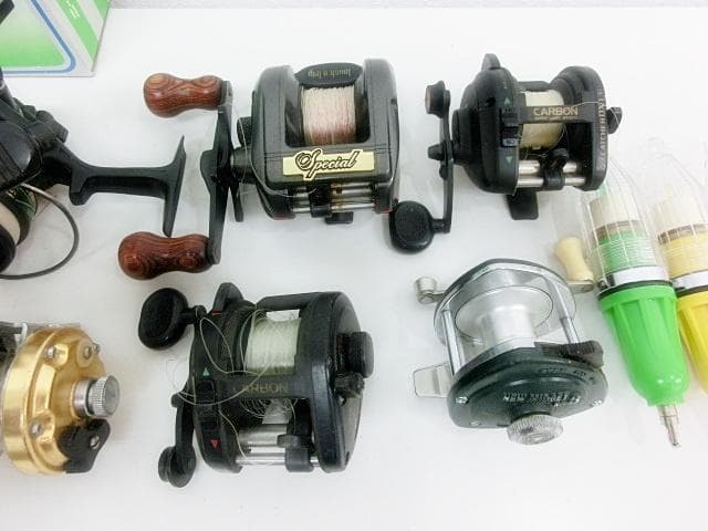 釣り用リールと浮きのセット 8個