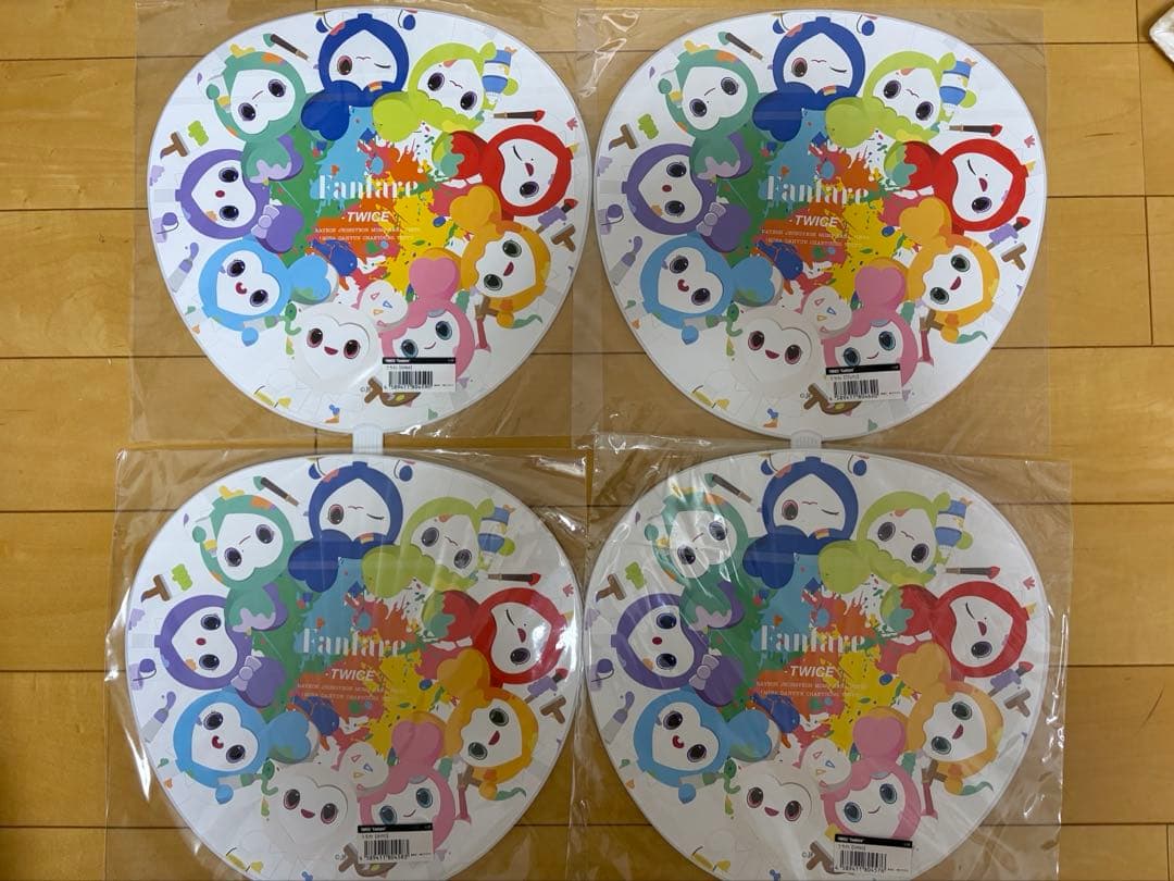 twice fanfare うちわ　新品未開封
