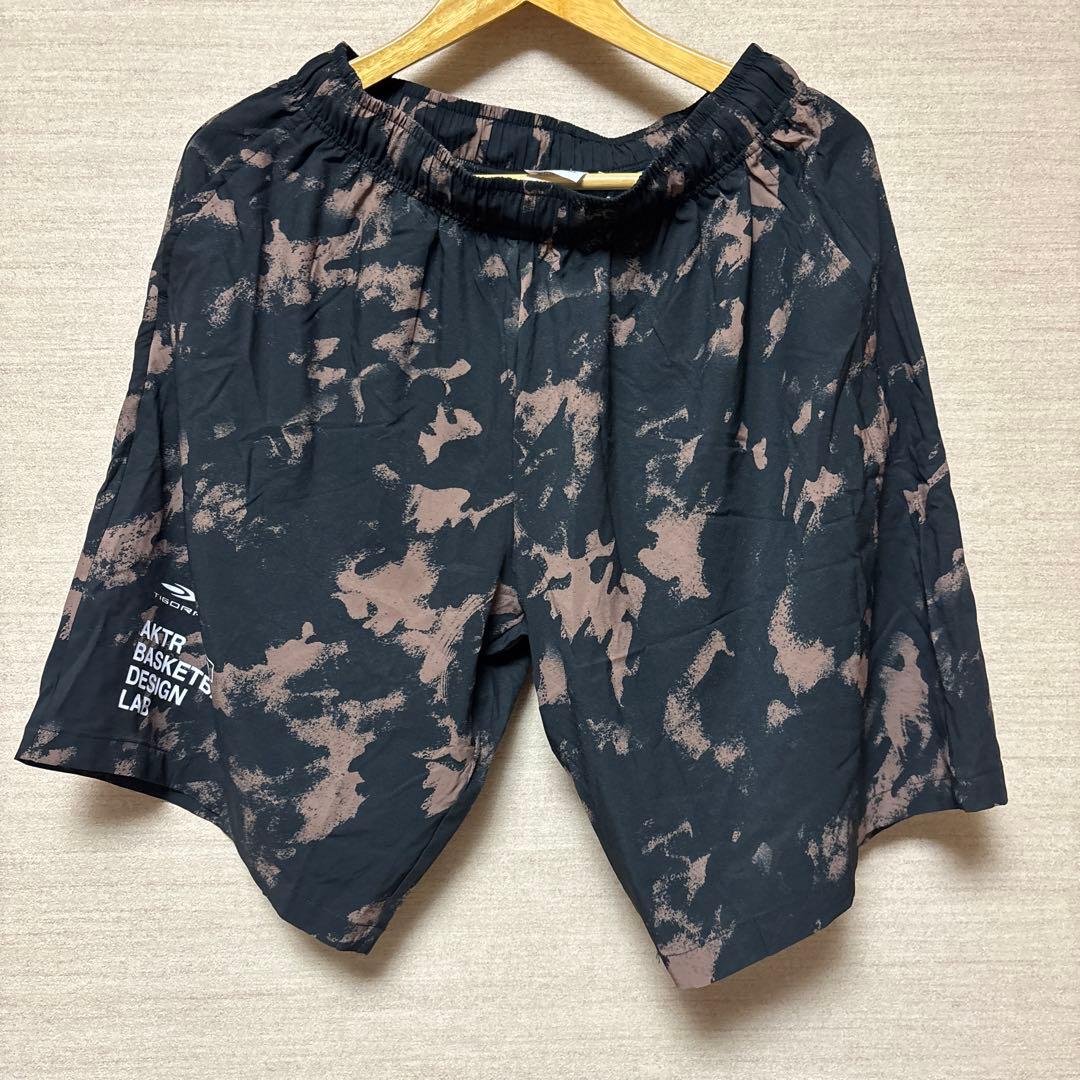 AKTR 長袖シャツと短パン