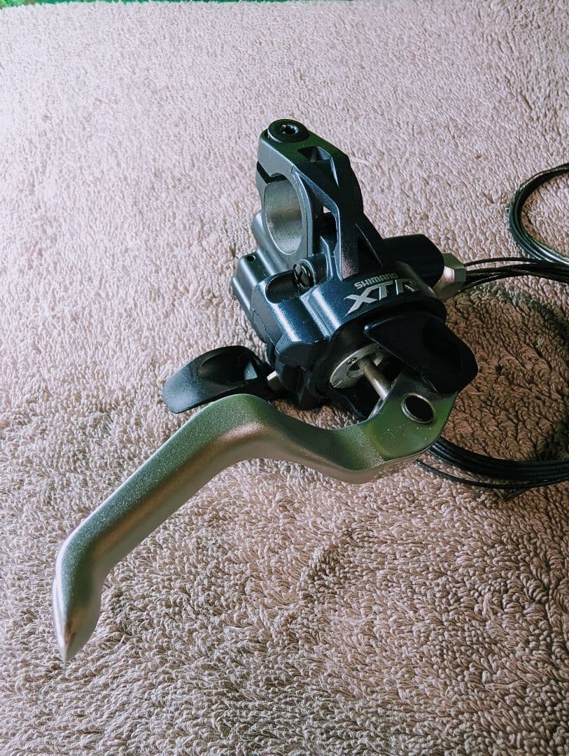 ST-M975 XTR SHIMANO　デュアルコントロールレバー