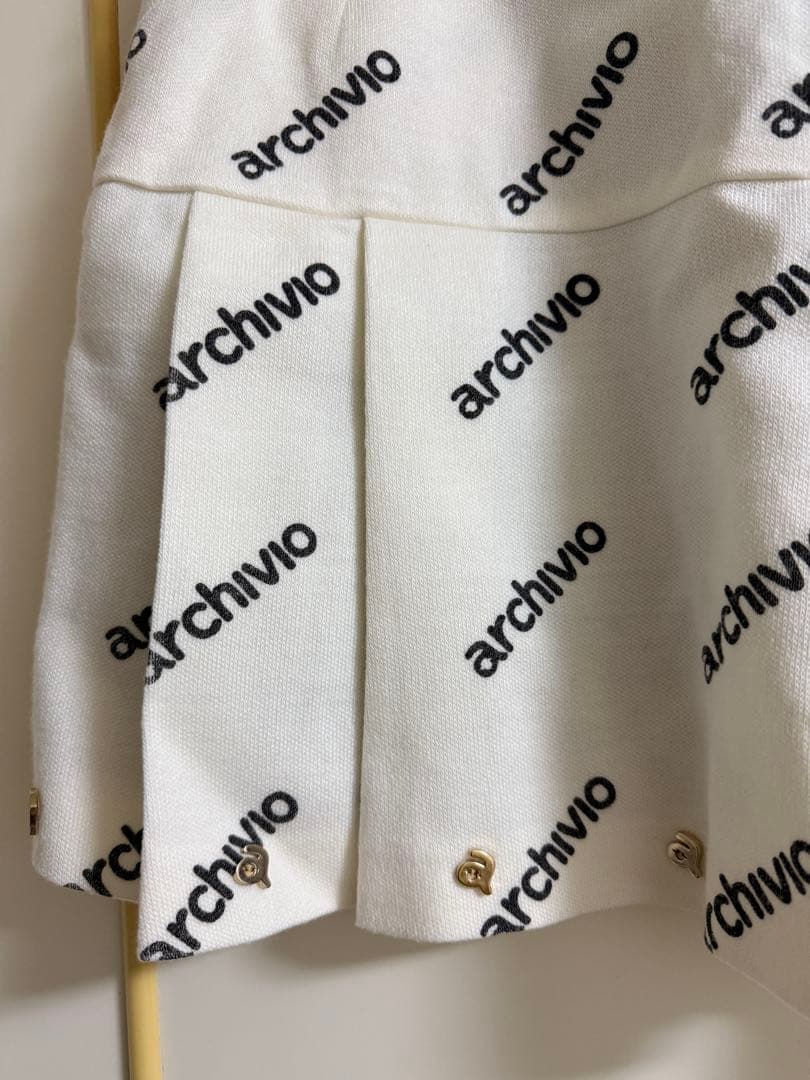 大幅値下げ archivio ホワイト プリーツスカート