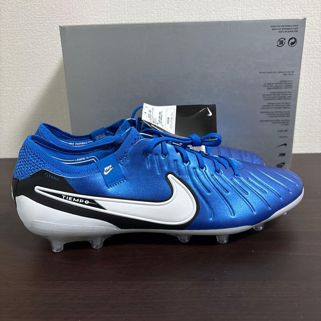30 ナイキ　サッカー　スパイク　DV4330　ティエンポ レジェンド 10
